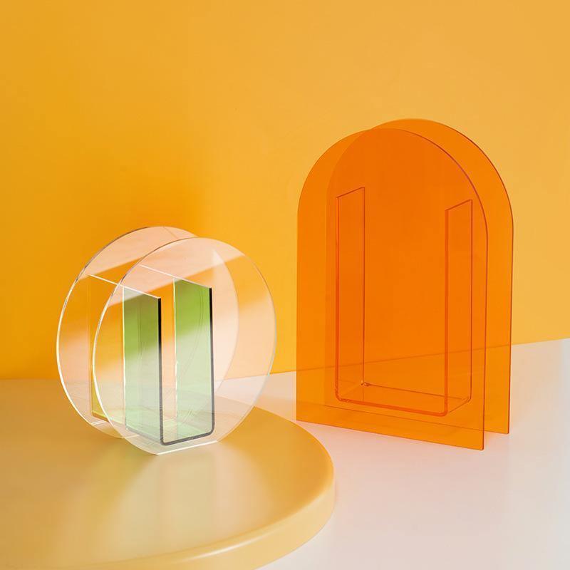 Acrylic Geometric Vase, Circle or Arch, view 3