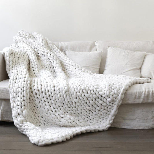 Chunky Knit Throw Blanket in Wool Acrylic Blend