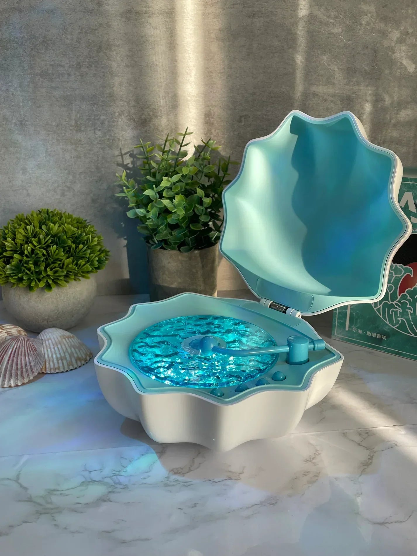 Shell Shaped Bluetooth Speaker with Wave Light