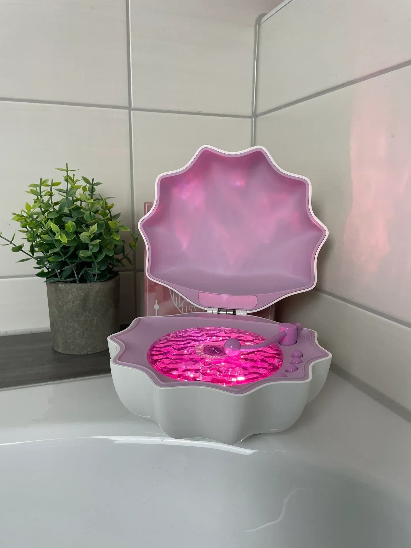 Shell Shaped Bluetooth Speaker with Wave Light, view 2