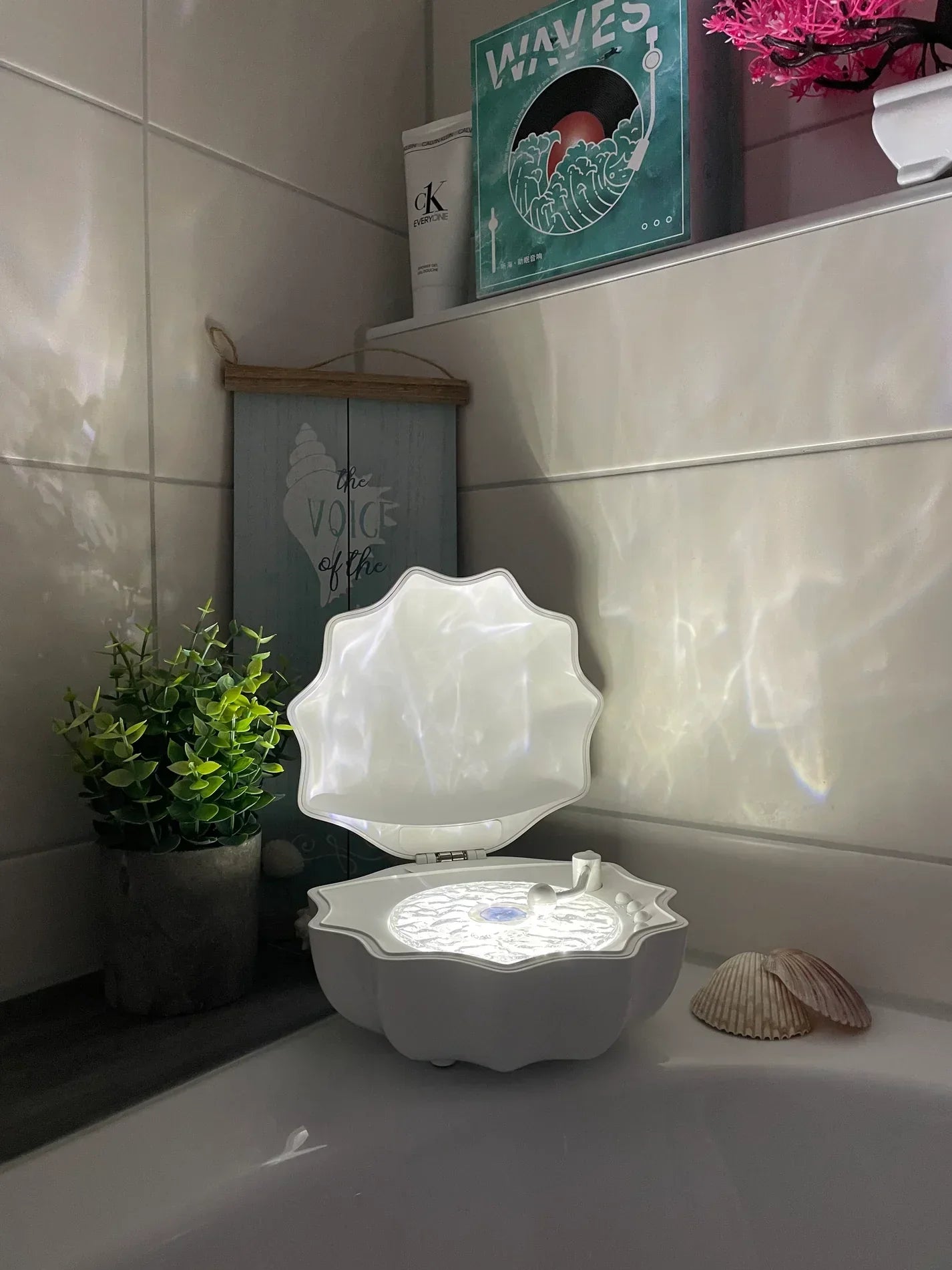 Shell Shaped Bluetooth Speaker with Wave Light, view 3