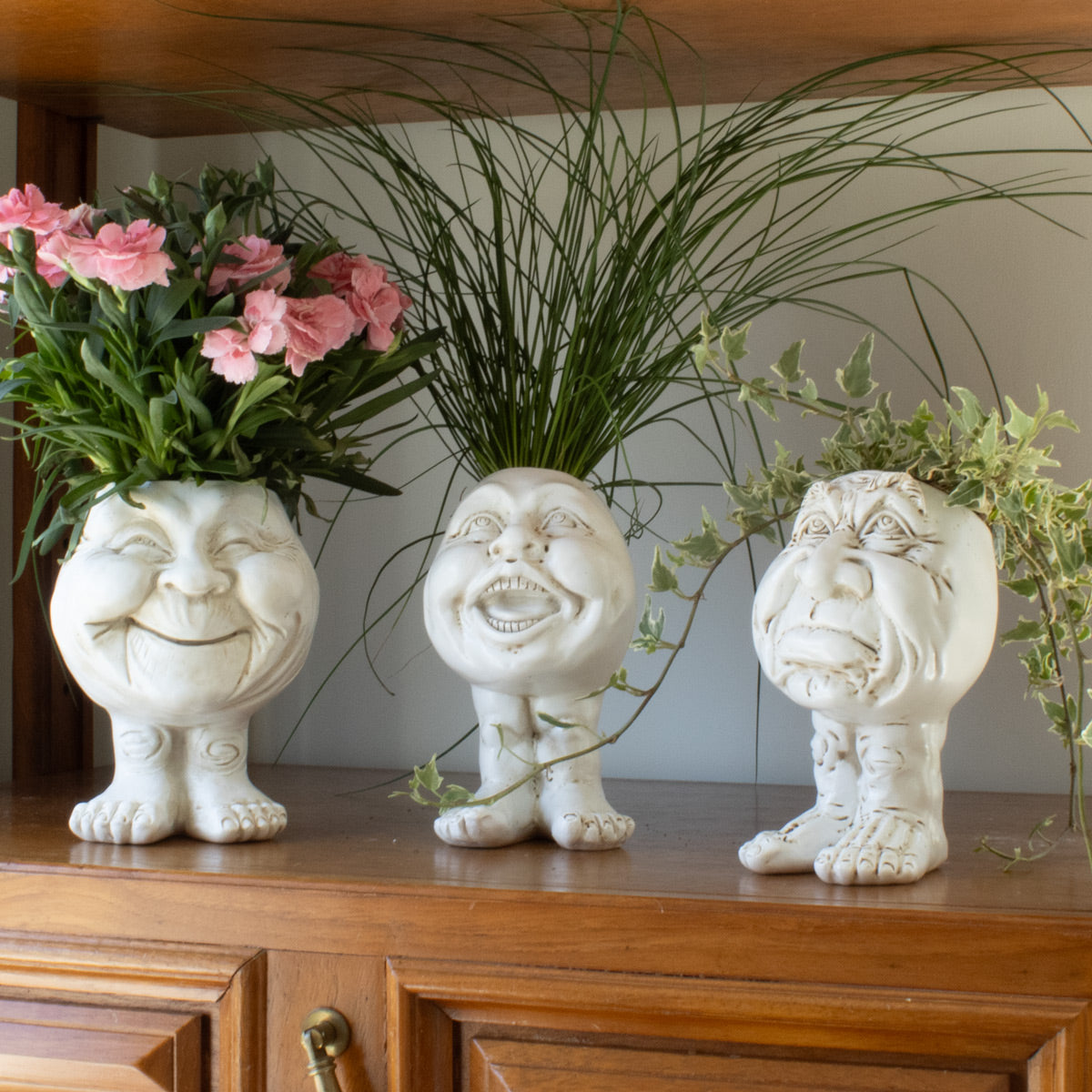 Resin Face Planter with Drainage Hole, Six Characters