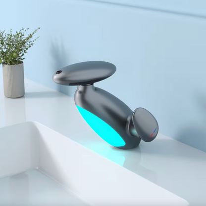 Pull Out Sink Faucet with Temperature Color Light