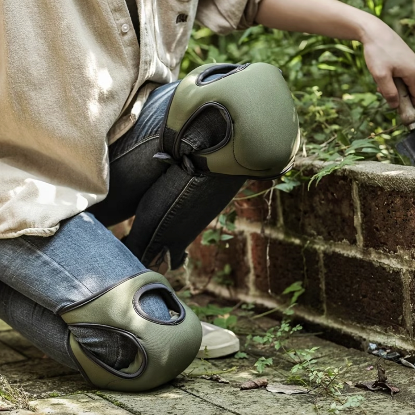 Gardening Knee Pads with Pressure Relief Opening, view 3