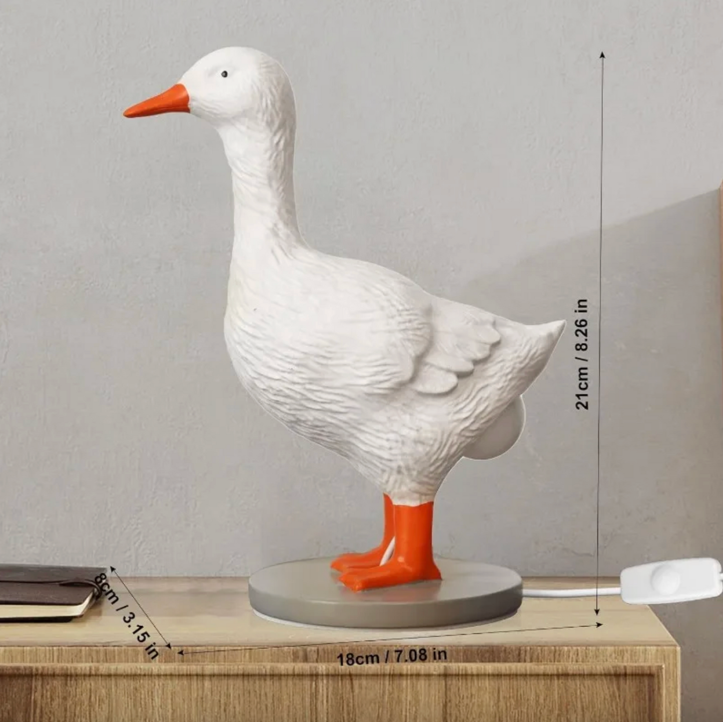 Goose Shaped Table Lamp in Cast Resin, view 4