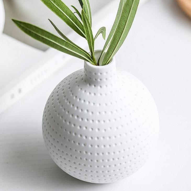 Raindrop Ceramic Bud Vase in Three Textures