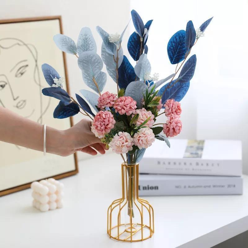 Test Tube Bud Vase with Iron Wire Stand