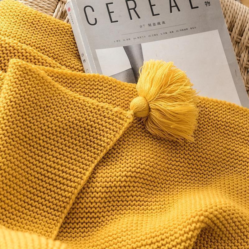 Knitted Throw Blanket with Corner Tassels, view 5