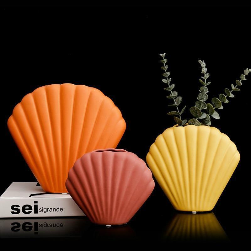 Ceramic Seashell Vase in Four Colors