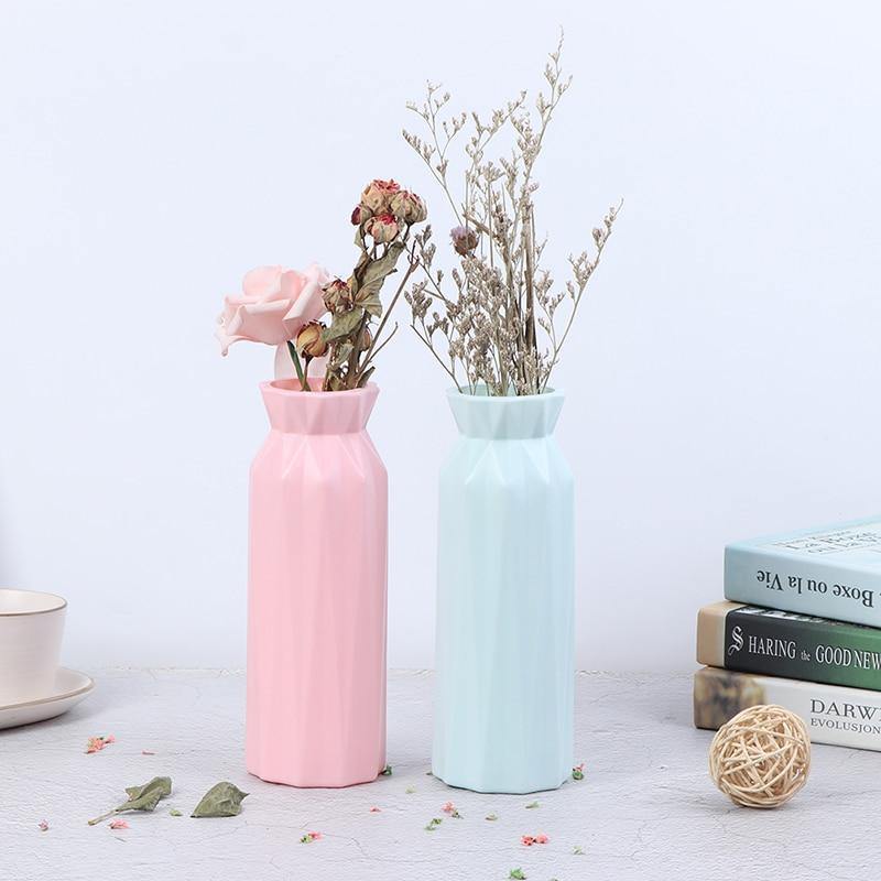 Angular Geometric Plastic Bud Vase, Four Colors, view 4