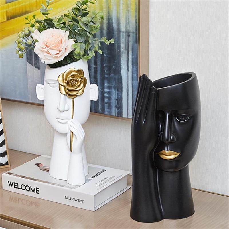 Modern Head Vase in Resin, Gold Detail, 2 Colors, view 4