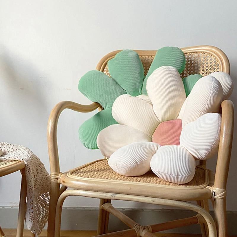 Flower Shaped Round Throw Pillow in Plush Cotton, view 3
