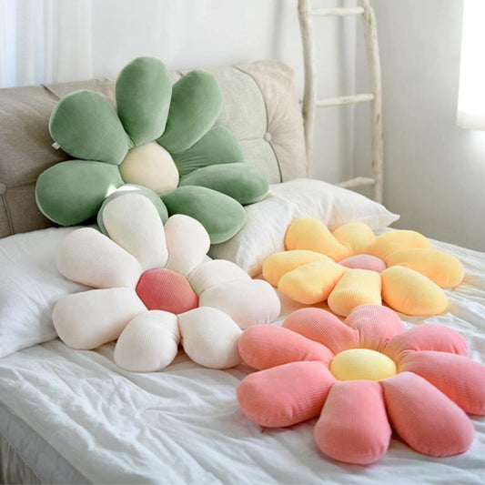 Flower Shaped Round Throw Pillow in Plush Cotton